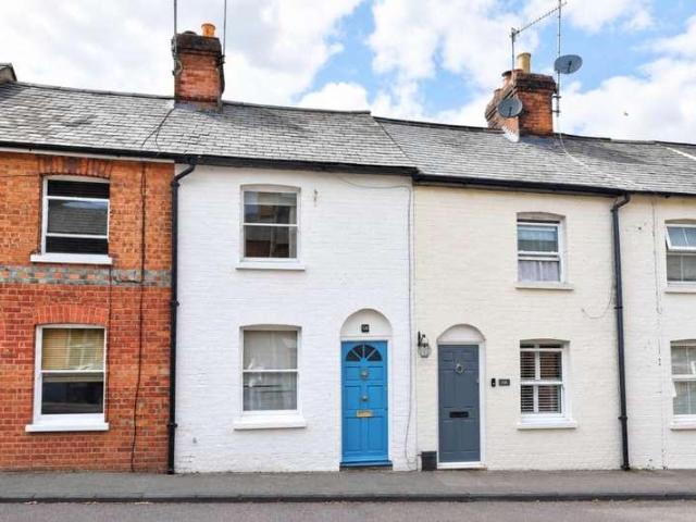 2 bed house for sale