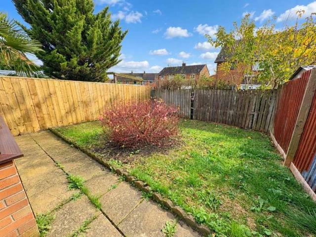 2 bed house for sale