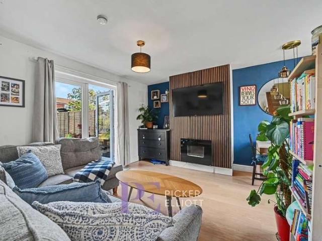 2 bed house for sale