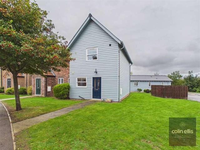 2 bed house for sale