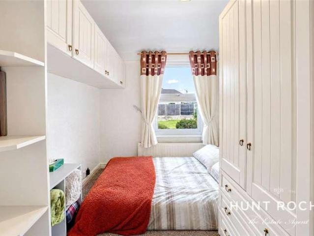 2 bed house for sale