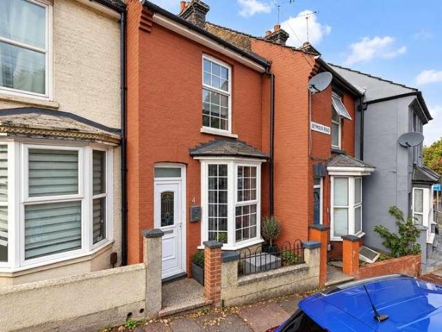2 bed house for sale