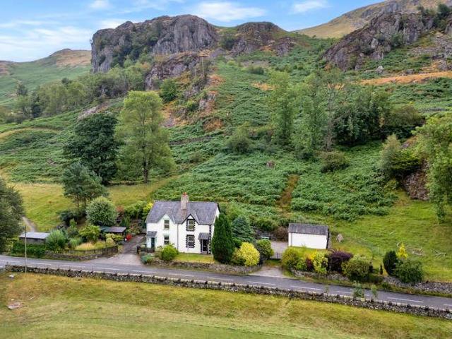 2 bed house for sale