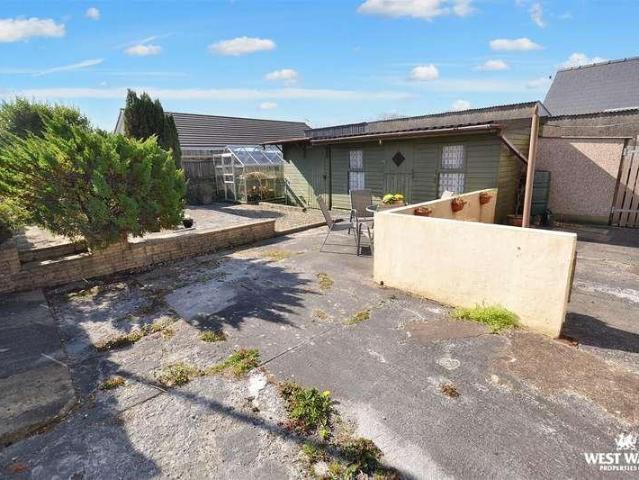 2 bed house for sale