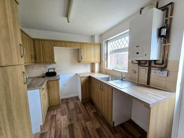 2 bed house for sale