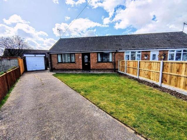 2 bed house for sale