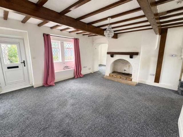 2 bed house for sale