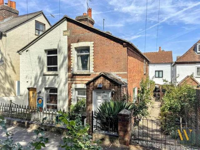 2 bed house for sale