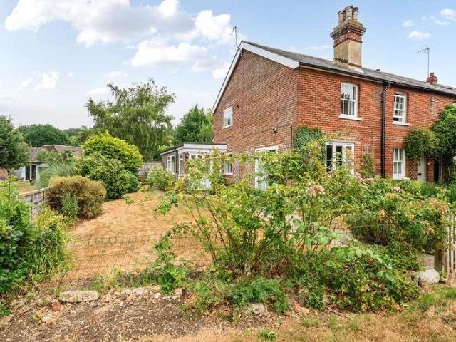2 bed house for sale