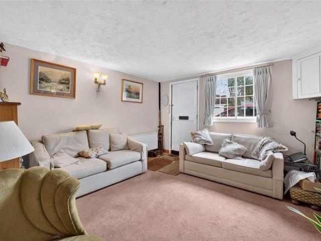 2 bed house for sale