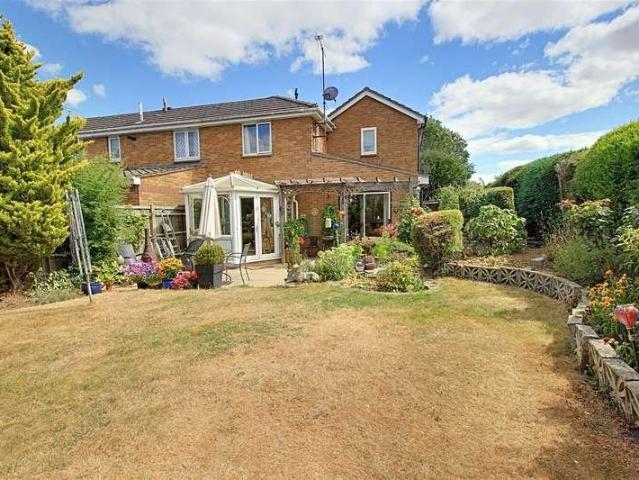2 bed house for sale