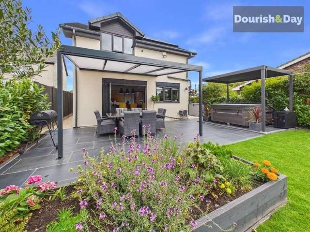 2 bed house for sale