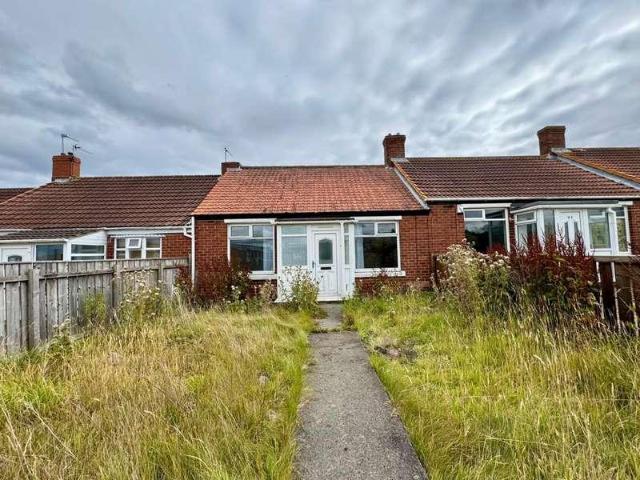 2 bed house for sale
