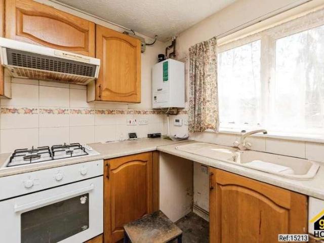2 bed house for sale