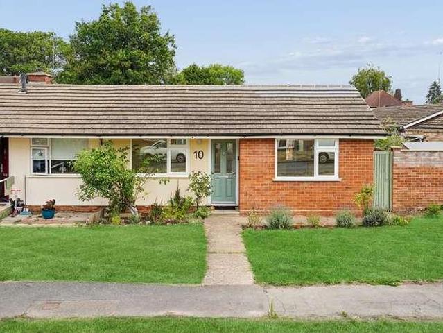 2 bed house for sale