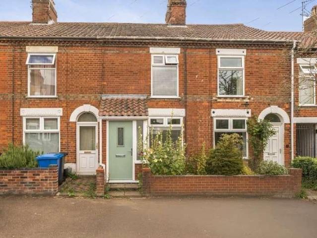 2 bed house for sale
