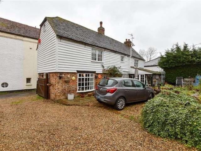 2 bed house for sale