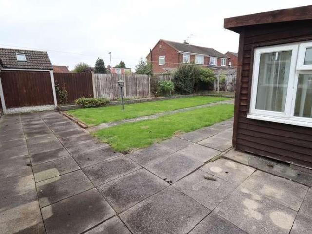 2 bed house for sale