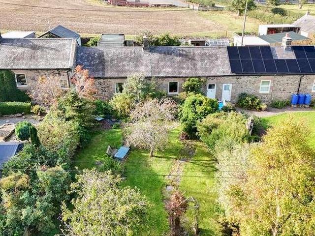 2 bed house for sale
