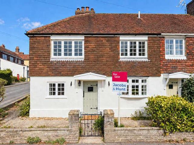 2 bed house for sale