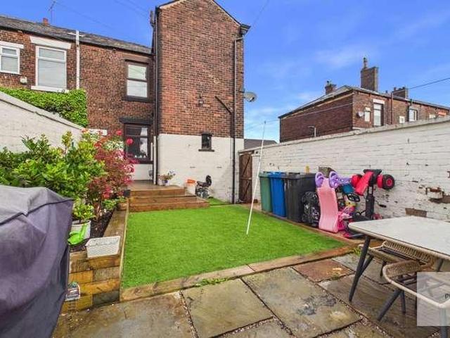 2 bed house for sale