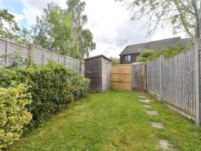 2 bed house for sale