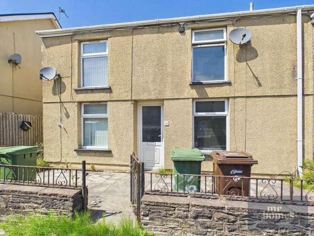 2 bed house for sale