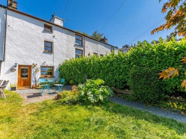 2 bed house for sale