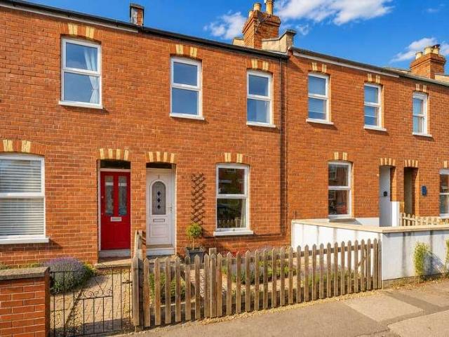2 bed house for sale