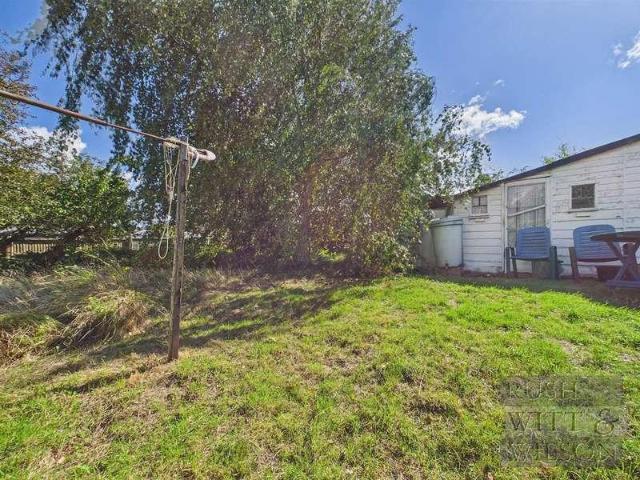 2 bed house for sale