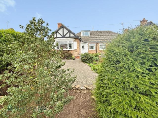 2 bed house for sale