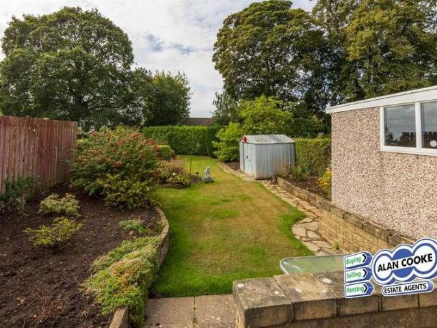 2 bed house for sale