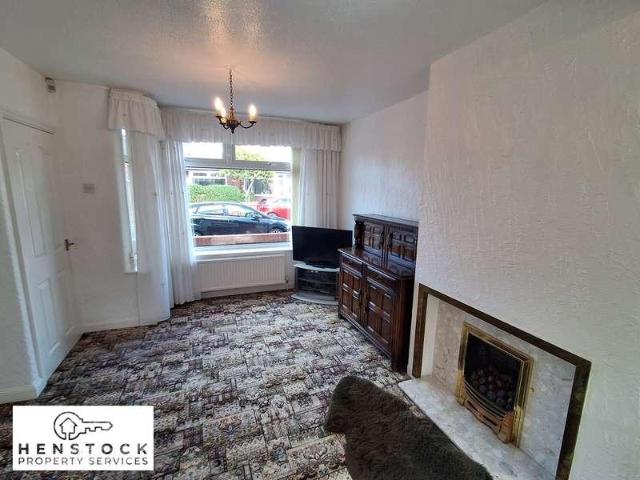 2 bed house for sale