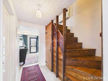 2 bed house for sale
