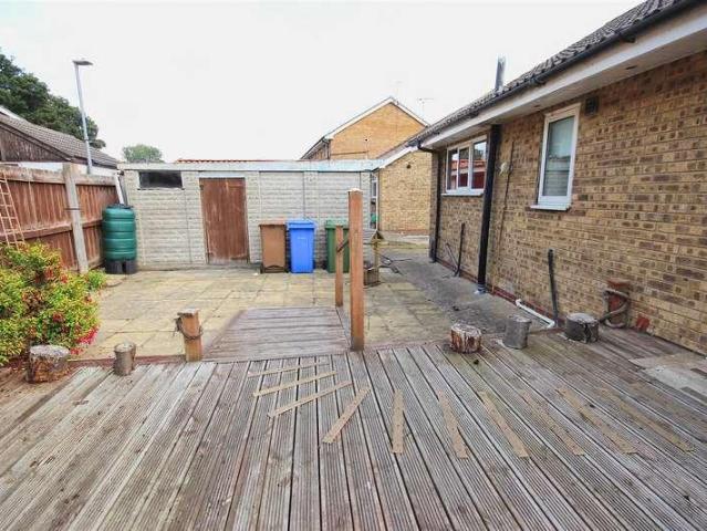 2 bed house for sale