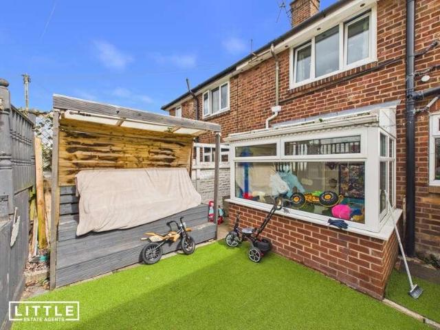 2 bed house for sale
