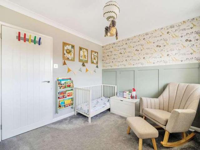 2 bed house for sale