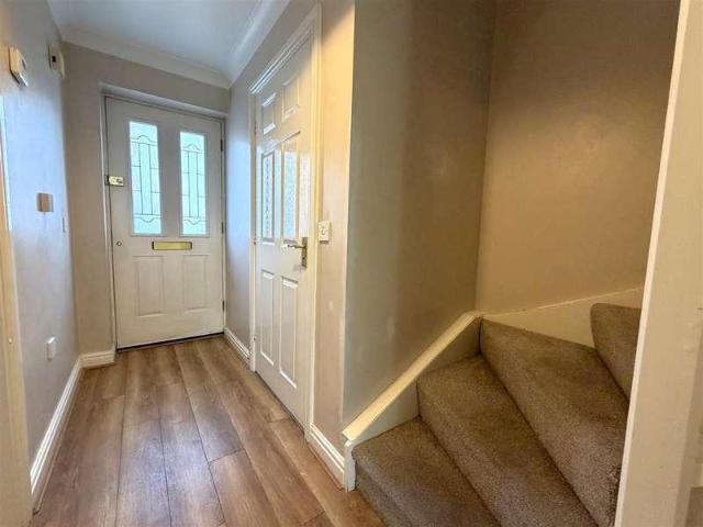 2 bed house for sale