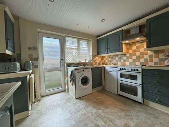2 bed house for sale