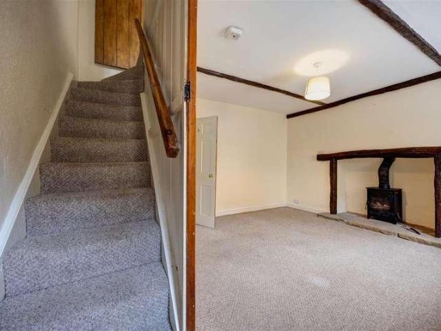 2 bed house for sale
