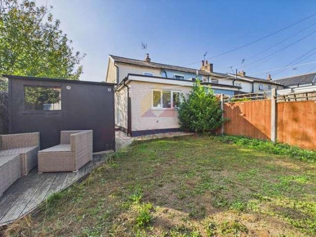 2 bed house for sale