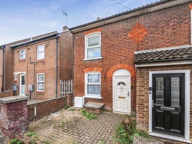 2 bed house for sale