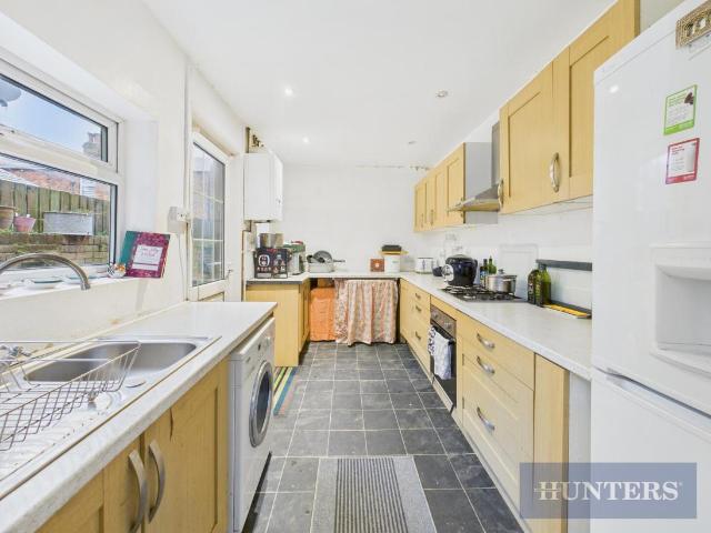 2 bed house for sale