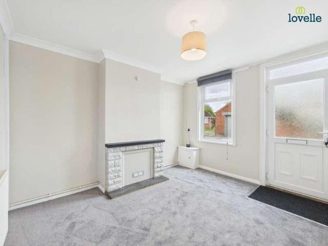 2 bed house for sale