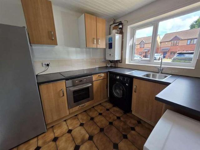 2 bed house for sale