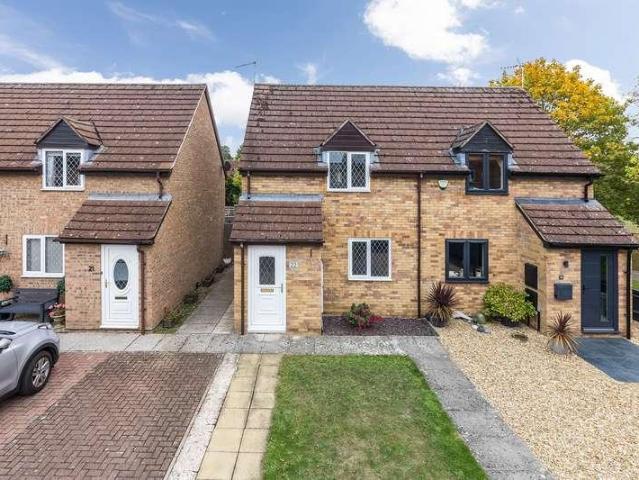 2 bed house for sale