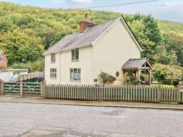 2 bed house for sale