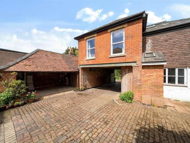 2 bed house for sale