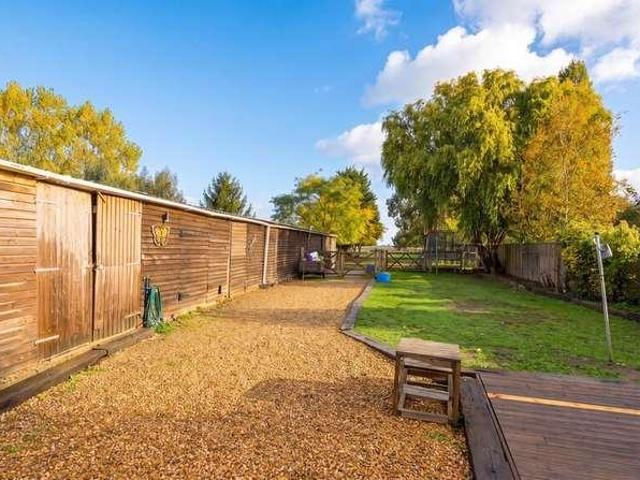 2 bed house for sale