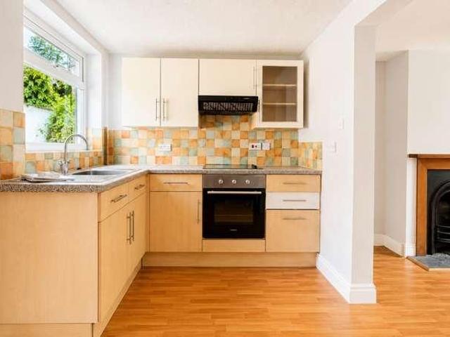 2 bed house for sale